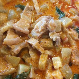 นัดกินข้าวแกง เฉลิมพระเกียรติ ร.9