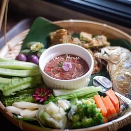 เซ็ตชุดน้ำพริกกะปิปลาทูชะอม