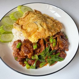 ผัดพริกแกงเนื้อ