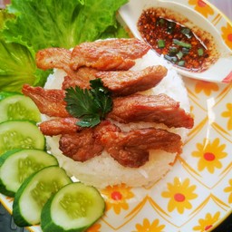 ข้าวหมูทอดน้ำปลาจิ้มแจ่ว