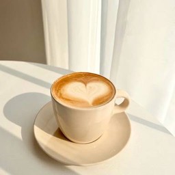 Latte (Hot)