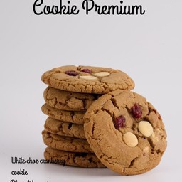 Cookie with choc cranberry 1pc.
