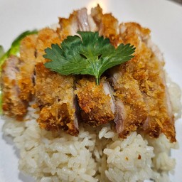 ข้าวมันไก่ทอดธรรมดา