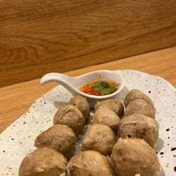 Grill Beef Balls : ลูกชิ้นเนื้อปิ้ง 9 ลูก