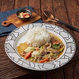 ข้าวราดผัดผักน้ำมันหอย