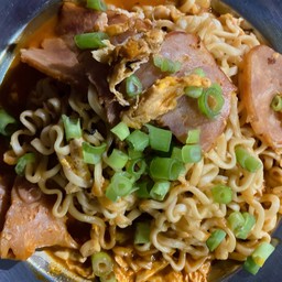 รามยอนมาม่าเกาหลีร้อนๆ