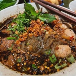 ก๋วยเตี๋ยวเรือ-เนื้อ