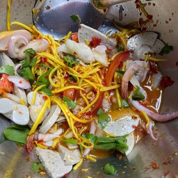 ยำรวมมิตรมะม่วง