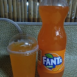 @1 . น้ำอัดลมแฟนต้า น้ำส้ม แก้วโอ่ง 32 ออน