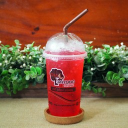 น้ำแดงโซดา