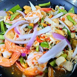 ยำตะไคร้กุ้งสุก