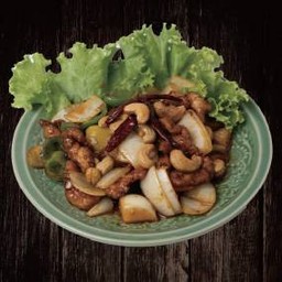 #15.)  ไก่ผัดเม็ดมะม่วง 泰式宮保雞柳