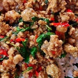 กะเพราหมูสับ