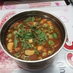 แกงป่าไก่บ้าน