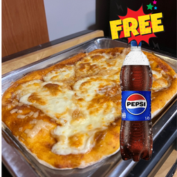 พิซซ่าหน้าชีส 4 ชนิด ต้นตำรับ Lam Levain + Free Coke 1 Lite