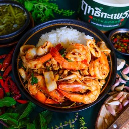 Rice Topped With Stir-Fried Minced Chicken, Squid, Shrimp And Basil