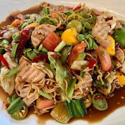 ยำมาม่าทะเล