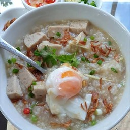 โจ๊กหมูยอ