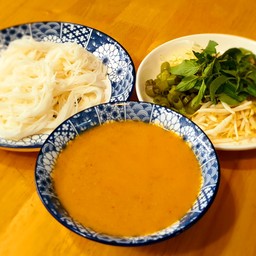 ขนมจีนน้ำยาปลาทะเล