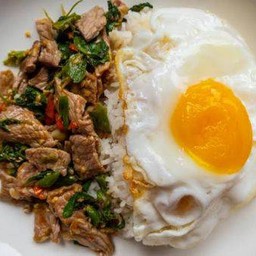 กระเพราเนื้อ