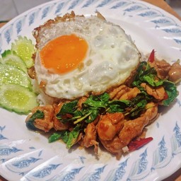 ข้าวกระเพราไก่