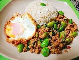 กะเพราสะตอราดข้าว