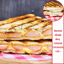 แซนด์วิชย่างไส้ ไส้กรอก ชีส และ มาโย