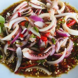 ยำปลาหมึก ไม่ปลาร้า