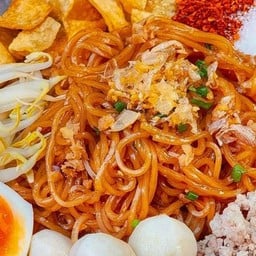 ก๋วยเตี๋ยวแห้งแซ่บครัวณนนท์