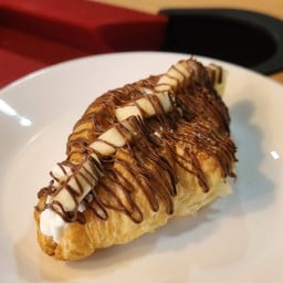 ครัวซองต์นูเทลล่าวิปกล้วยหอม