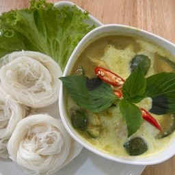 ขนมจีนแกงเขียวหวาน(หมู; ไก่)
