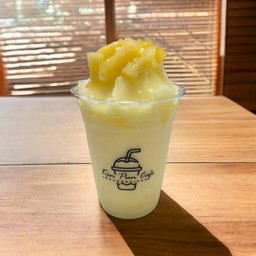 สับปะรด นมสดสมูทตี้