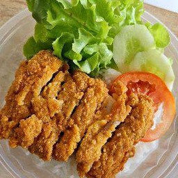 ข้าวไก่ทอดสไปซี่