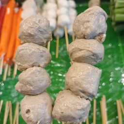 ลูกชิ้นเนื้อทอด