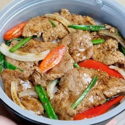 ข้าวเนื้อพริกไทยดำ