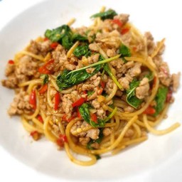 สปาเก็ตตี้ผัดกะเพรา
