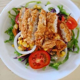 สลัดไก่ทอด