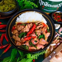 Rice Topped With Stir-Fried Chicken Innards And Basil