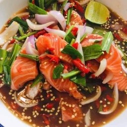 ตำเหลาเเซลม่อนน้ำปลาร้า