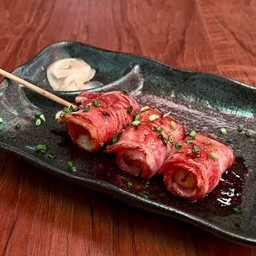 B17 - เบคอนพันมะเขือเทศย่าง Cherry Tomato Bacon