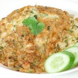 ข้าวคลุกพริกเผาหน้าไข่เจียว