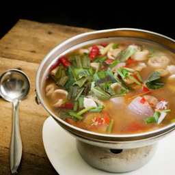 ต้มยำทะเลน้ำใส