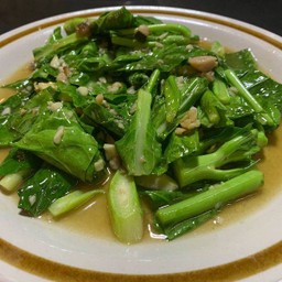 ผัดคะน้าปลาเค็ม