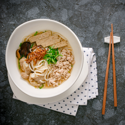 ก๋วยจั๊บญวนหมู