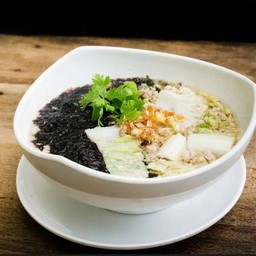 ต้มจืดเต้าหู้สาหร่ายหมูสับ