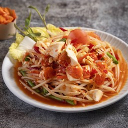 ตำไทยไข่เค็ม Papaya Spicy Salad with Peanuts and Salted Egg