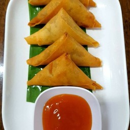 ซาโมซ่าไส้ไก่