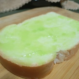 ขนมปังปิ้ง สังขยาใบเตย 1 แผ่น