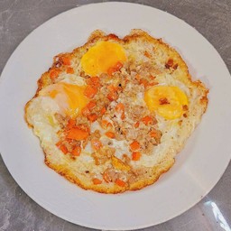 ไข่ดาวทรงเครื่อง (กับข้าว)