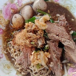 มาม่าเนื้อเปื่อย